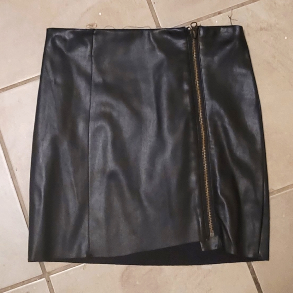 NEVER WORN!